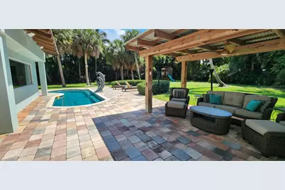1066 SE St Lucie Boulevard, Stuart, FL 34996 - Photo 3