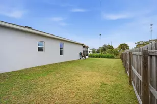 2220 SE Lucaya St, Port Saint Lucie, FL 34952 - Photo 25