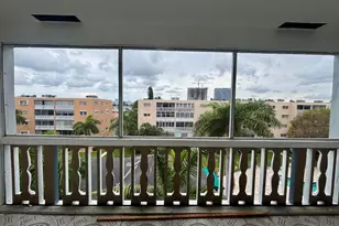 232 NE 12th Ave, Hallandale Beach, FL 33009 - Photo 19