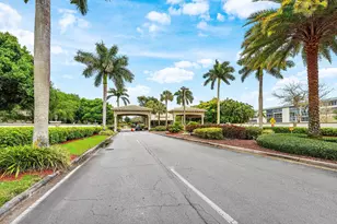 2003 Granada Dr, Coconut Creek, FL 33066 - Photo 29