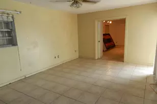 3151 Pinehurst Dr, Lake Worth, FL 33467 - Photo 9
