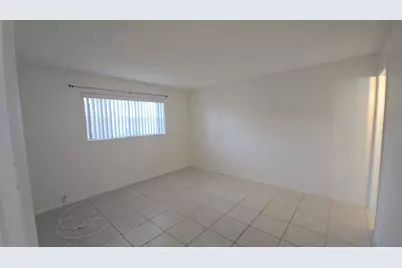 8040 N Colony Cir Circle #102, Tamarac, FL 33321 - Photo 11