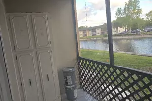 8040 N Colony Cir Circle, Tamarac, FL 33321 - Photo 15