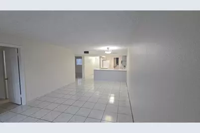 8040 N Colony Cir Circle #102, Tamarac, FL 33321 - Photo 5