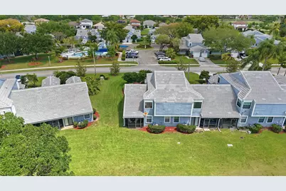 8362 Waterford Avenue, Tamarac, FL 33321 - Photo 41