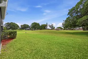 8362 Waterford Ave, Tamarac, FL 33321 - Photo 37