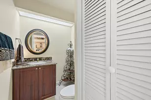 8362 Waterford Ave, Tamarac, FL 33321 - Photo 9