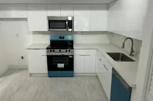 701 N Pine Island Rd, Plantation, FL 33324 - Photo 9