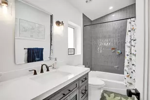 2421 NE 12th St, Fort Lauderdale, FL 33304 - Photo 99
