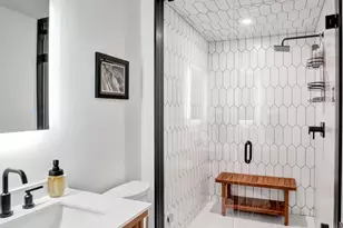 2421 NE 12th St, Fort Lauderdale, FL 33304 - Photo 51