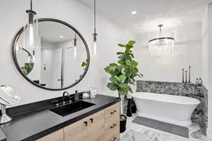 2421 NE 12th St, Fort Lauderdale, FL 33304 - Photo 79