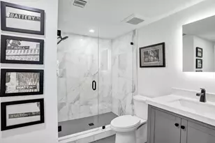 2421 NE 12th St, Fort Lauderdale, FL 33304 - Photo 51