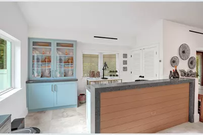 2421 NE 12th Street, Fort Lauderdale, FL 33304 - Photo 17