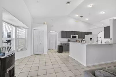 15590 N 77th Place N, The Acreage, FL 33470 - Photo 23