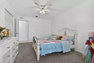 15590 N 77th Pl N, The Acreage, FL 33470 - Photo 27
