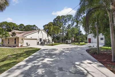 15590 N 77th Place N, The Acreage, FL 33470 - Photo 3