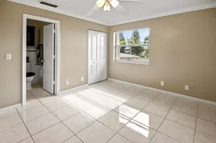 1421 NW 20th Ave, Delray Beach, FL 33445 - Photo 9