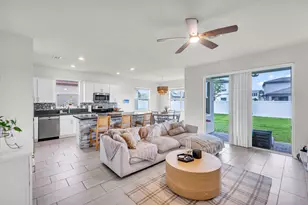 12431 NW Stanis Ln, Port Saint Lucie, FL 34987 - Photo 11