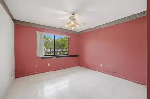 10442 E Clairmont Cir, Tamarac, FL 33321 - Photo 19
