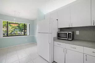 10442 E Clairmont Cir, Tamarac, FL 33321 - Photo 7