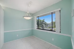 10442 E Clairmont Cir, Tamarac, FL 33321 - Photo 9