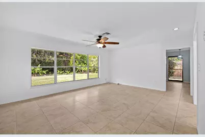 320 Chamberlain Boulevard, Fort Pierce, FL 34946 - Photo 21