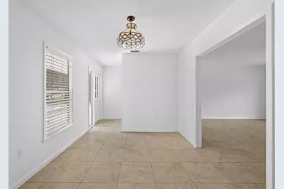 320 Chamberlain Boulevard, Fort Pierce, FL 34946 - Photo 17
