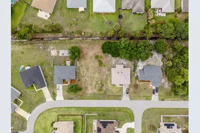1110 SW Hunnicut Avenue, Port Saint Lucie, FL 34953 - Photo 9