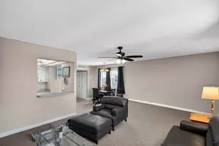 82 Flanders B, Delray Beach, FL 33484 - Photo 13