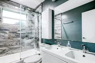 1905 N 45th Ave, Hollywood, FL 33021 - Photo 9