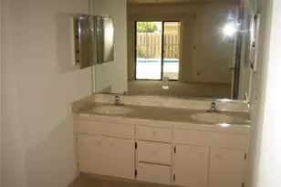 6050 Amberwoods Dr, Boca Raton, FL 33433 - Photo 7