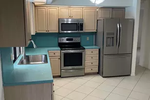 6050 Amberwoods Dr, Boca Raton, FL 33433 - Photo 5