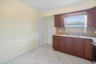 4094 Kirk Rd, Lake Worth, FL 33461 - Photo 9
