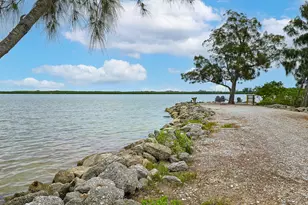 3586 Lucia Dr, Vero Beach, FL 32967 - Photo 3