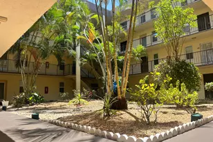 2871 Somerset Dr, Lauderdale Lakes, FL 33311 - Photo 7