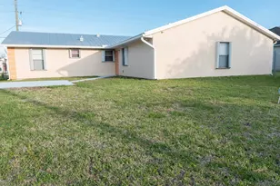 662 NW Bayshore Blvd, Port Saint Lucie, FL 34983 - Photo 17