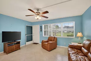 370 Horizon St E, Boynton Beach, FL 33435 - Photo 11