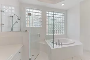 9258 Via Elegante, Wellington, FL 33411 - Photo 11