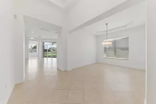 9258 Via Elegante, Wellington, FL 33411 - Photo 3