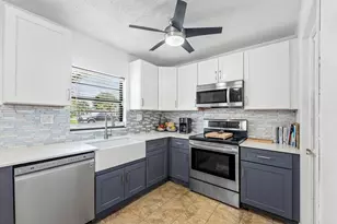 6407 Boulevard of Champions, North Lauderdale, FL 33068 - Photo 9