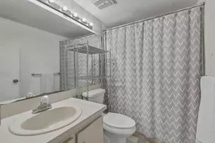 11200 SW 13th St, Pembroke Pines, FL 33025 - Photo 23