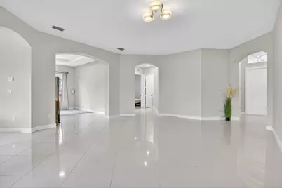 8850 Miralago Way, Parkland, FL 33076 - Photo 9