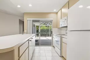 9502 Chapman Oak Ct, Palm Beach Gardens, FL 33410 - Photo 11