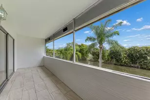 126 Sparrow Dr, Royal Palm Beach, FL 33411 - Photo 11