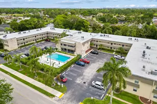 126 Sparrow Dr, Royal Palm Beach, FL 33411 - Photo 23