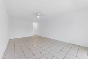 126 Sparrow Dr, Royal Palm Beach, FL 33411 - Photo 9