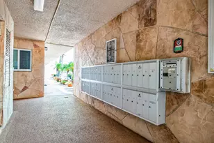 2615 NE 1st Ct, Boynton Beach, FL 33435 - Photo 9