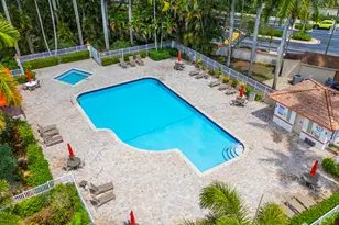 9719 Crescent View Dr S, Boynton Beach, FL 33437 - Photo 43