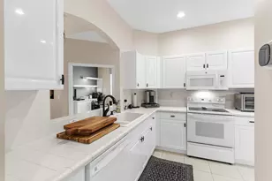 9719 Crescent View Dr S, Boynton Beach, FL 33437 - Photo 15