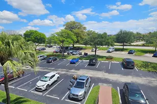 13355 SW 9th Ct, Pembroke Pines, FL 33027 - Photo 19